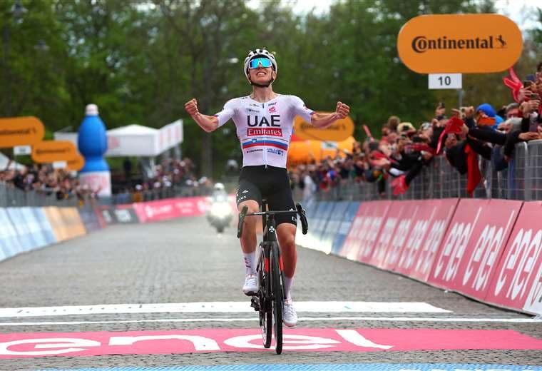 Pogacar toma los mandos del Giro tras ganar la segunda etapa