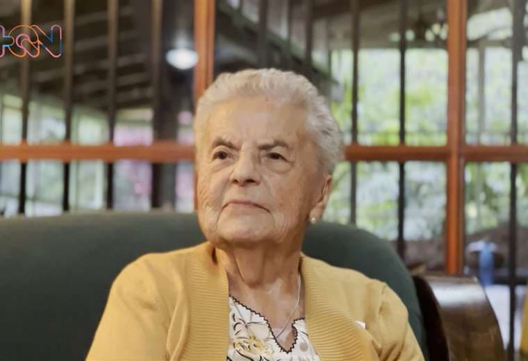 Mujer apasionada por las matemáticas y la poesía cumplió 103 años