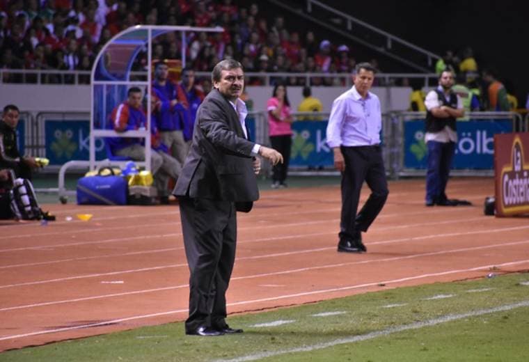 Óscar Ramírez