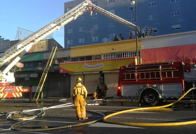 Incendio en panadería de la avenida segunda en San José