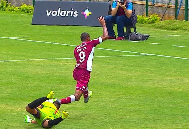 Jerry Bengtson fue sancionado por el video en la primera fecha.