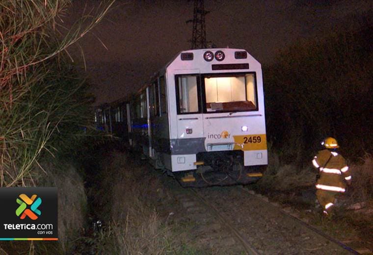 Suspendidos 8 servicios de tren