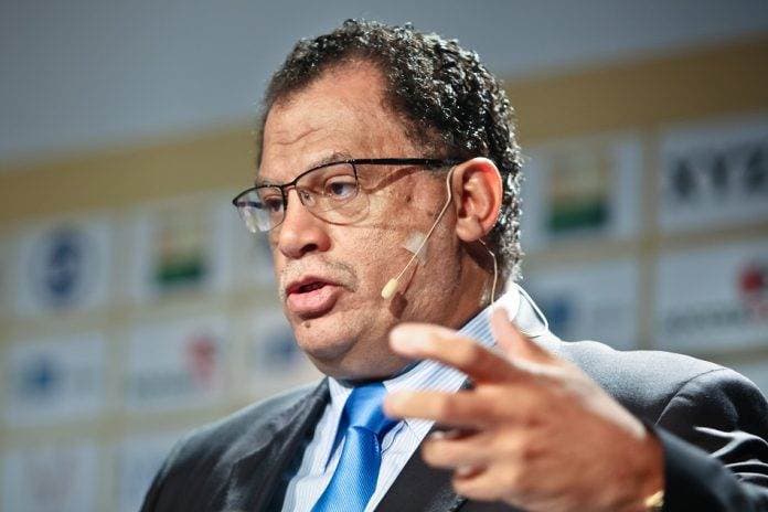 Danny Jordaan, presidente de la Federación sudafricana de fútbol (Safa).