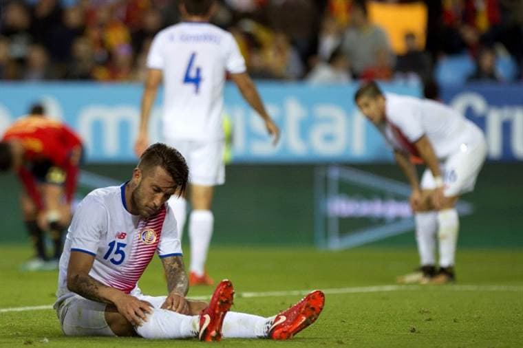 La Sele cayó goleada 5-0 ante España.|AFP