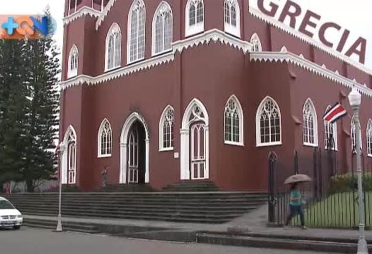 e trata de una leyenda de Grecia convertida en pueblo.  Puente de Piedra es un distrito con una historia mística que envuelve un tesoro natural costarricense.
