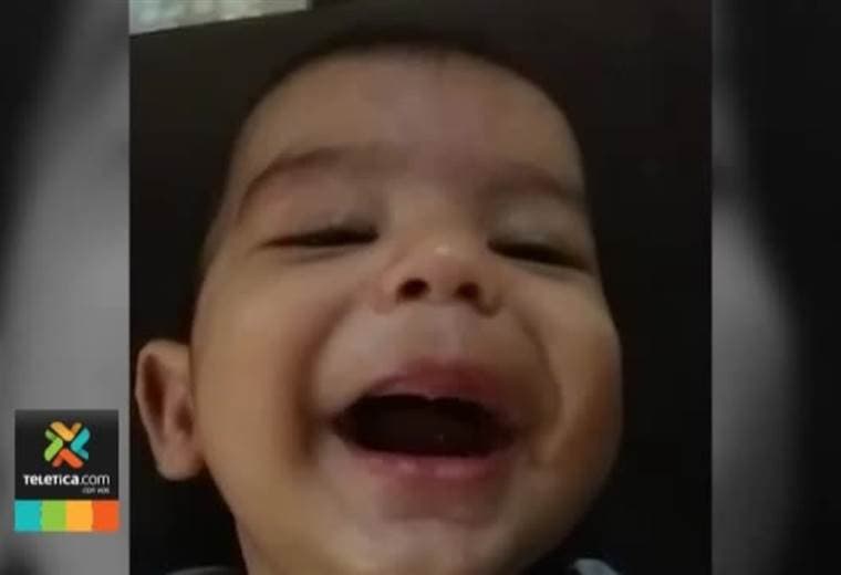 Familia liberiana solo puede salvar la vista de su hijo con un tratamiento en Argentina