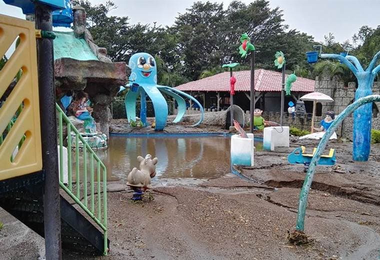 Thermo Manía fue el comercio que más sufrió con el paso de Otto. Tomado del Facebook de Thermo Manía