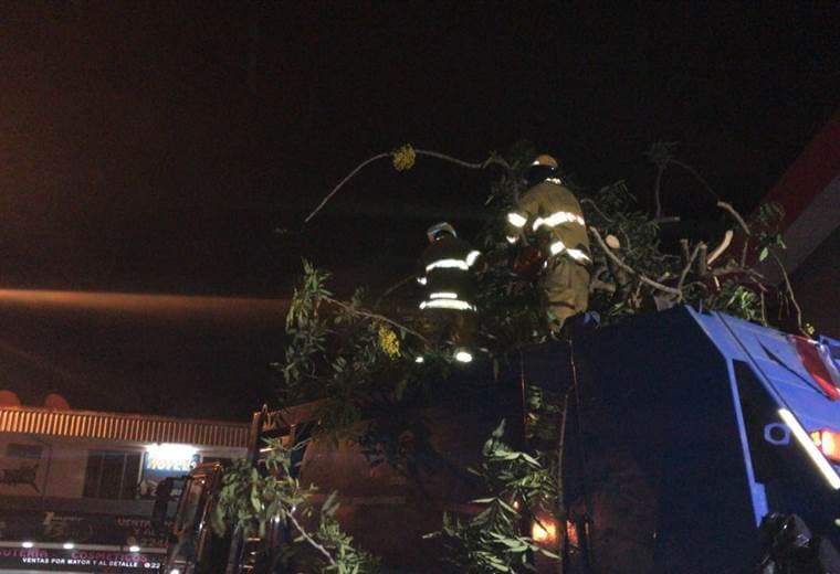 Imagen cortesía Cuerpo de Bomberos.