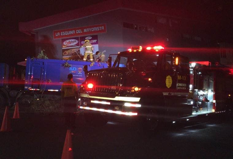 Imagen cortesía Cuerpo de Bomberos.