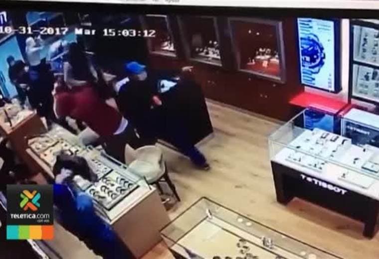 Grupo mexicano sería responsable de asaltos a joyerías de Escazú