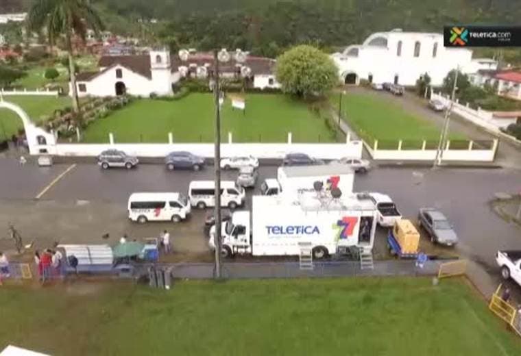 Conozca los panes gigantes de Orosi