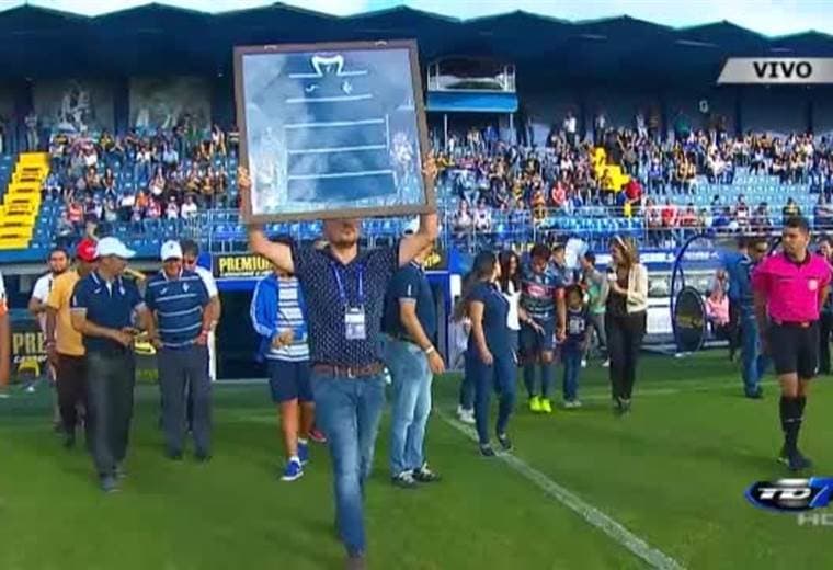 Dedicatoria 100 Goles Randall Chiquy Brenes