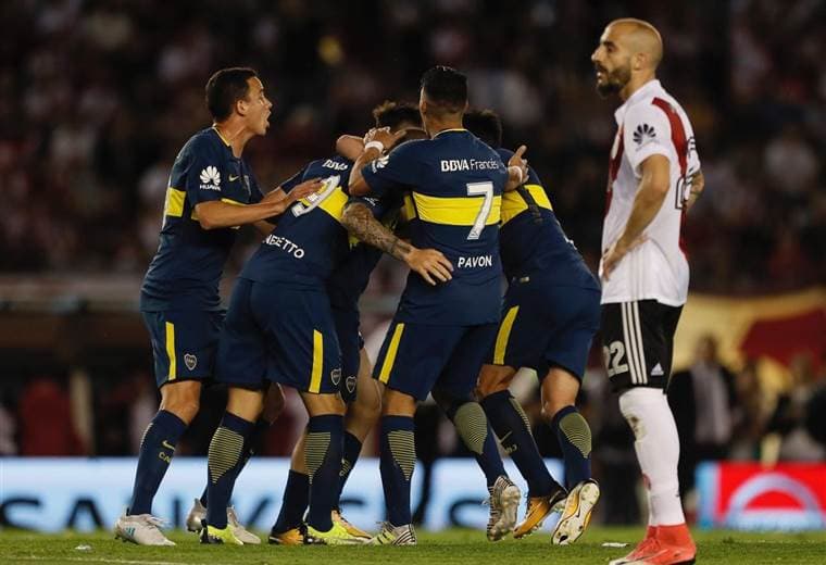 Boca Juniors se impuso 2-1 a River Plate en el superclásico argentino. 