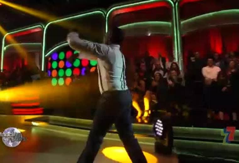 Fitz bailó con toda su familia y su perro en la gala 9 de Dancing With The Stars