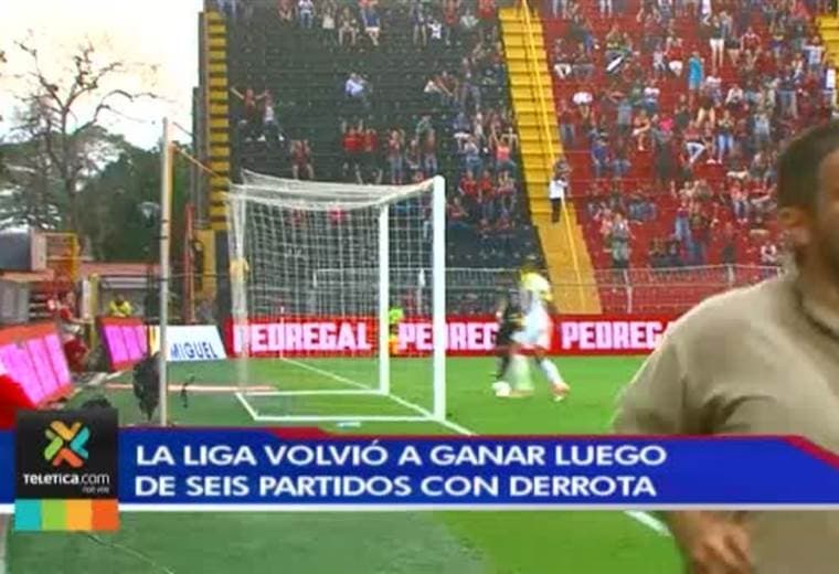 Wilmer López mantiene la esperanza de clasificar tras regresar a la victoria con Alajuelense