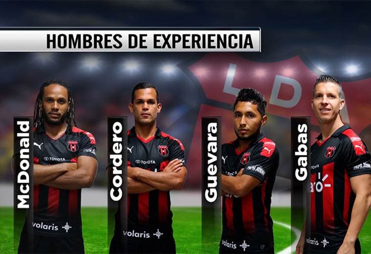 Alajuelense se queda con solo cuatro jugadores de experiencia en su plantilla