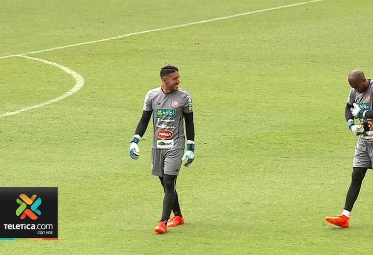 Leonel Moreira y Danny Carvajal pelean por ser el tercer guardameta en el Mundial de Rusia 2018