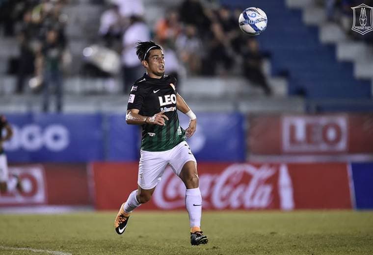 Ariel Rodríguez, delantero del Bangkok Glass de Tailandia.|Bangkok Glass en Facebook