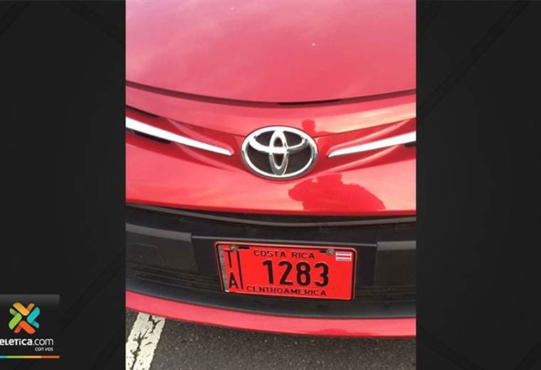 Detienen taxista con 12 paquetes con marihuana en Escazú