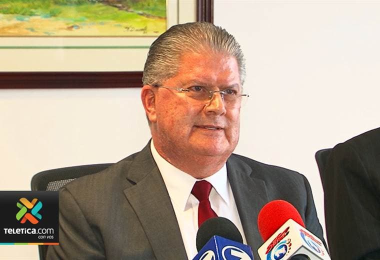 Procuraduría acusa de fraude de simulación al subgerente del