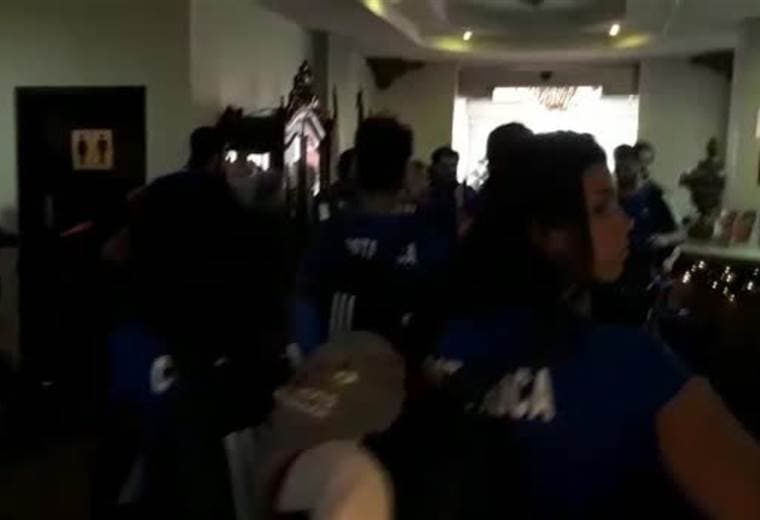 Atletas ticos llegaron a Managua para participar en los Juegos Centroamericanos.