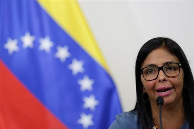 Venezuela declara personas "non grata" a diplomáticos de Brasil y Canadá