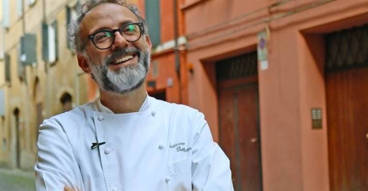 El chef italiano Massimo Bottura quiere abrir en París un "comedor" para los desfavorecidos