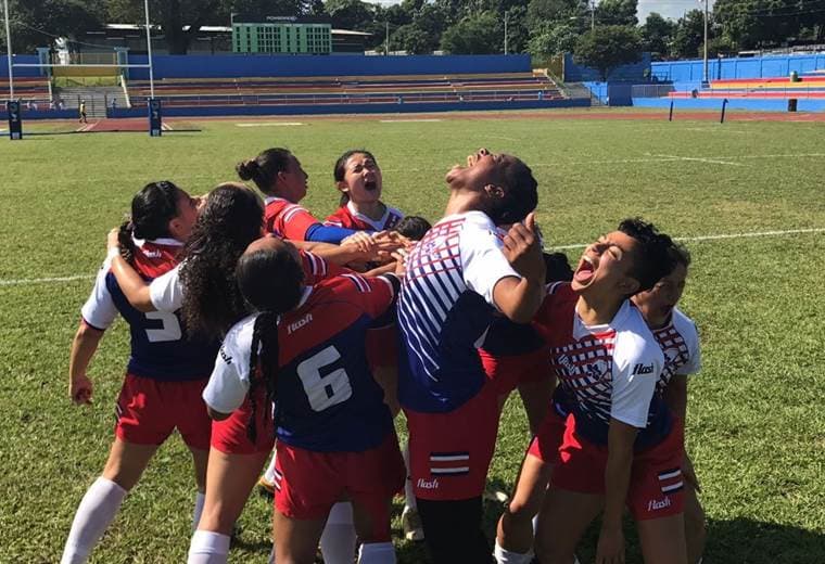 Selección Femenina de Rugby debutó con victoria en los Juegos Centroamericanos. 