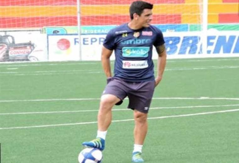 Johnny Acosta, defensor del Club Sport Herediano. 
