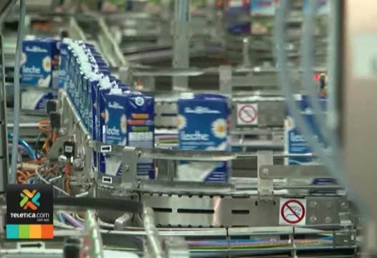 Dos Pinos se defienden ante supuesta venta de productos a un 50% más barato en El Salvador