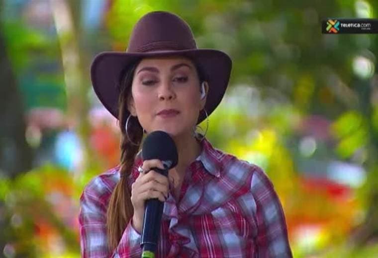 Le mostramos algunas ideas para combinar la mezclilla