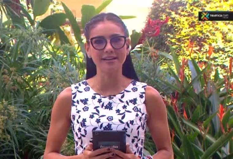 ¿Cómo debe ser la alimentación de una mujer según la edad?