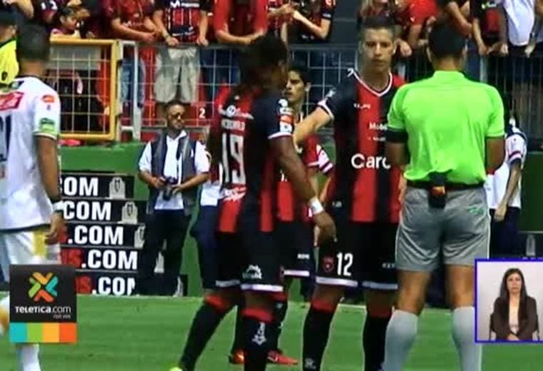 Jonathan McDonald se confiesa ante las cámaras de Teletica Deportes