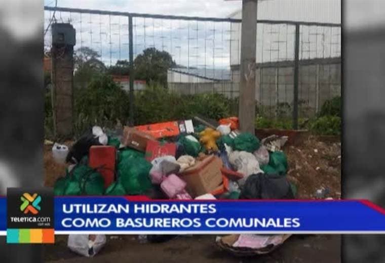 Bomberos denuncia que en algunas zonas convierten hidrantes en un basurero municipal