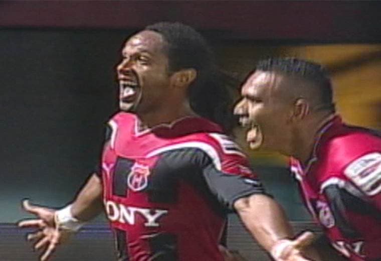 Jonathan McDonald buscará convertirse en el máximo goleador de Alajuelense en Clásicos