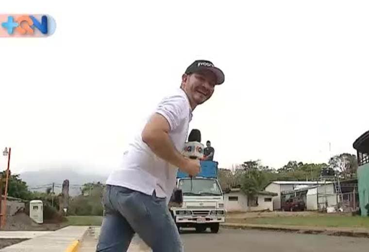 Es un lugar bellísimo que usted tiene que conocer. Limpio, cerca y agradable. Se trata del Playón del río Turrubares