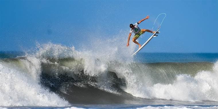Leon Glatzer ganó la primera fecha del circuito nacional de surf. 