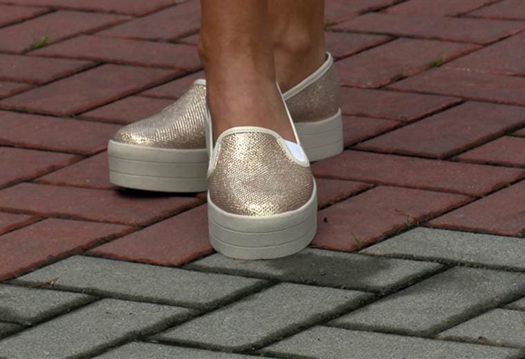 Los zapatos metalizados le sirven para cualquier ocasión