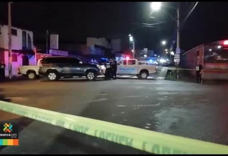 Matan pareja dentro de vehículo
