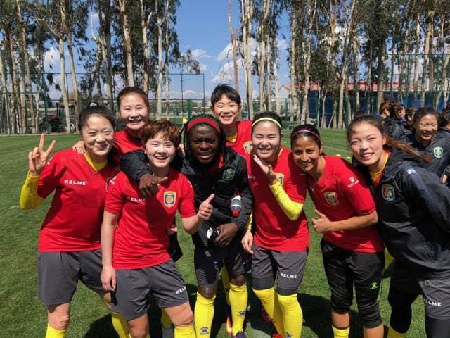 Shirley Cruz es una de las ticas que ha militado en China.|Twitter