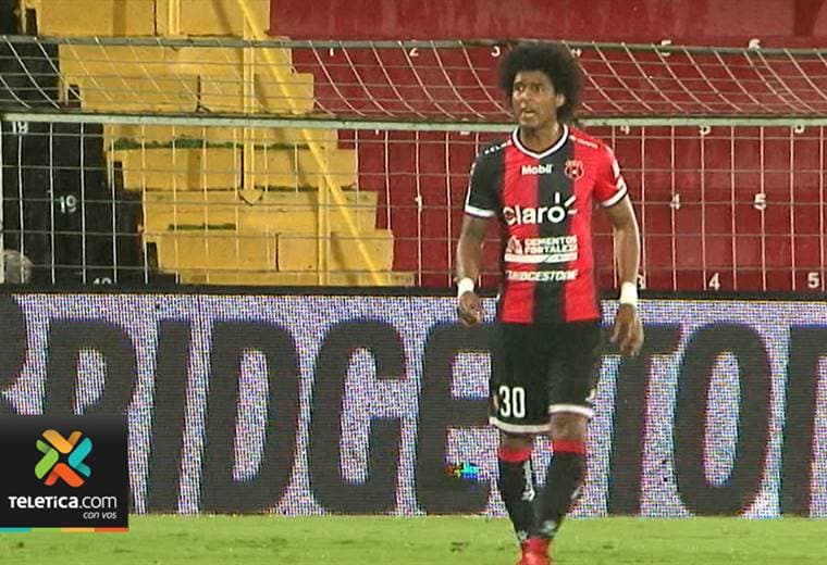 Alajuelense recupera a Porfirio López para el partido ante San Carlos