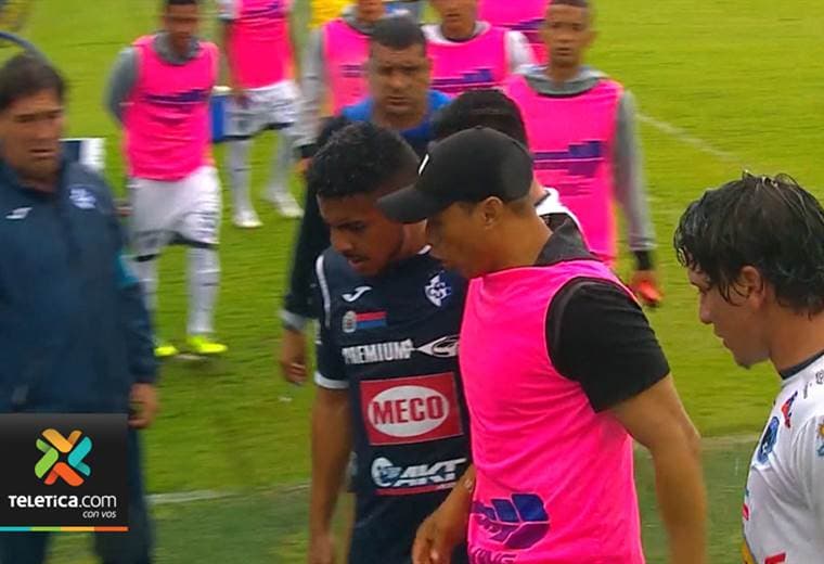 Cartaginés apelará la sanción de Luis Pérez y además pide la cabeza de la Comisión de Arbitraje 