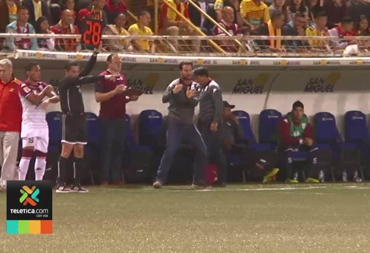 Vladimir Quesada comparó la mala racha del Saprissa con la que vive el Real Madrid