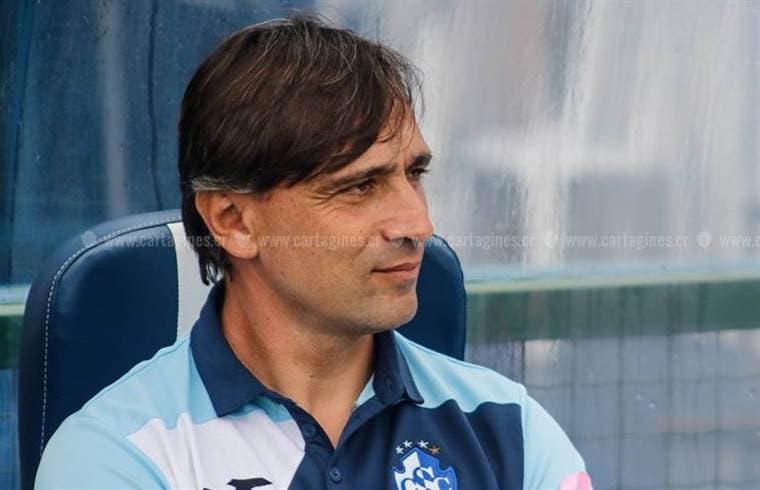 Martín Arriola, técnico del Club Sport Cartaginés. 