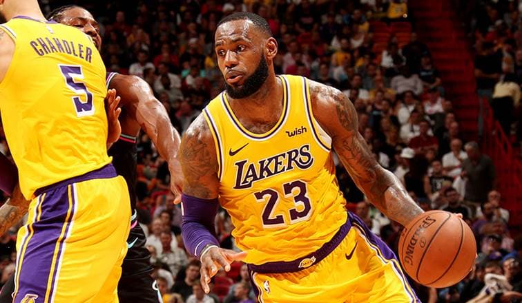 LeBron James, estrella de Los Ángeles Lakers. 