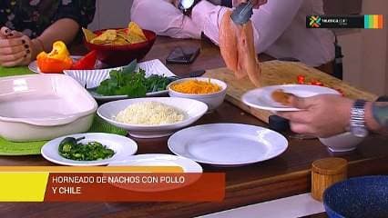 Receta: Horneado de nachos con pollo y chile