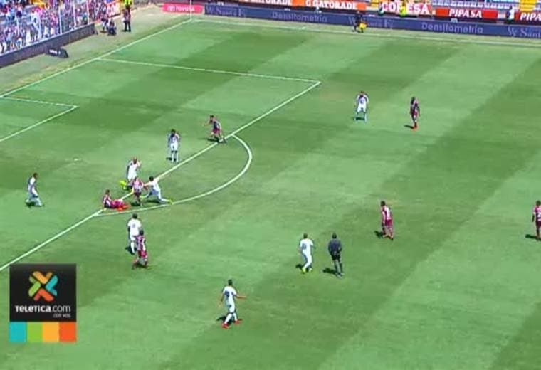 Saprissa está a dos juegos de culminar invicto en su estadio la primera fase del torneo