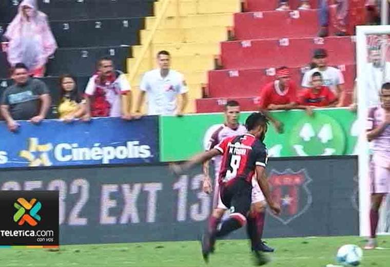 La historia está a favor de la Liga en duelos contra San Carlos 