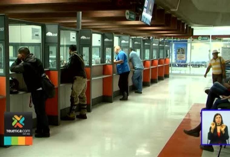 Propietarios de vehículos pueden bajar monto del marchamo