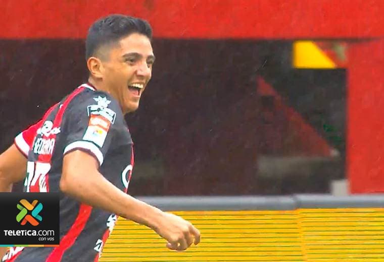 LA RECUPERACIÓN DE BARLON SEQUEIRA HACE DUDAR A LUIS DIEGO ARNAÉZ EN SU ALINEACIÓN